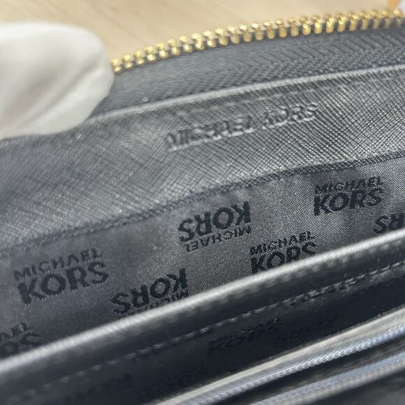 Michael Kors Jet Set Continental Large Black Wallet Pebbled Leather Zippered - Picture 8 of 15